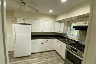 182 N Middletown Rd, Pearl River, NY 10965 - Photo 7