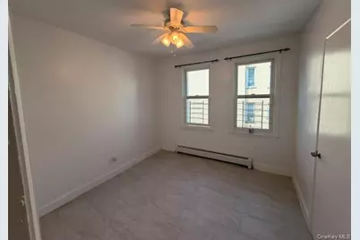 1041 E 216th Street, Bronx, NY 10469 - Photo 7