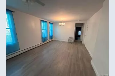 1041 E 216th Street, Bronx, NY 10469 - Photo 5