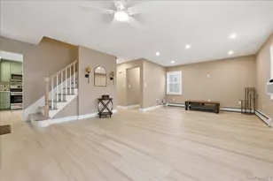 828 Bruce Dr, Wantagh, NY 11793 - Photo 3
