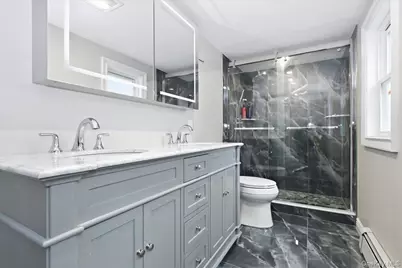828 Bruce Drive, Wantagh, NY 11793 - Photo 19