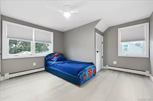 828 Bruce Dr, Wantagh, NY 11793 - Photo 15