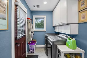1 Jason Ct, Dix Hills, NY 11746 - Photo 23