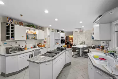 1 Jason Court, Dix Hills, NY 11746 - Photo 11