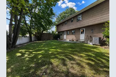7 Roberts Lane, Cedarhurst, NY 11516 - Photo 3