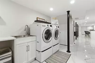 27-17 Ericsson Street, East Elmhurst, NY 11369 - Photo 43