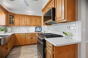 73 Maple Ave, Bay Shore, NY 11706 - Photo 13