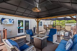 73 Maple Ave, Bay Shore, NY 11706 - Photo 31