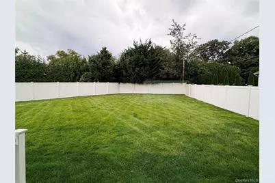 28 E Fern Dr, Jericho, NY 11753 - Photo 19
