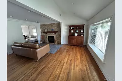 607 Nassau Street, Bellmore, NY 11710 - Photo 11