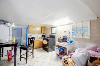 437 Moffitt Boulevard, Islip, NY 11751 - Photo 11
