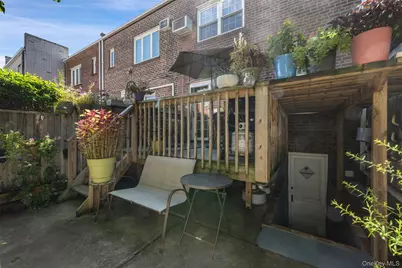 75-31 Furmanville Avenue, Middle Village, NY 11379 - Photo 25
