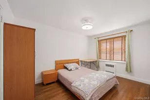 75-31 Furmanville Ave, Middle Village, NY 11379 - Photo 15