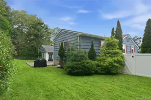 4 Honey Ln W, Miller Place, NY 11764 - Photo 31