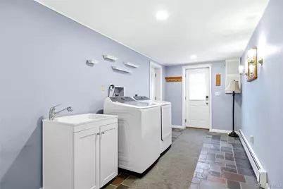 4 Honey Lane W, Miller Place, NY 11764 - Photo 23