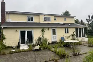 5 Selvia Ct, Coram, NY 11727 - Photo 9