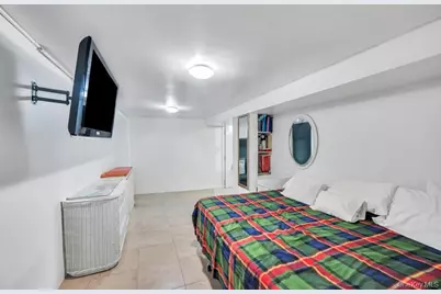 8631 131st Street, Richmond Hill, NY 11418 - Photo 25