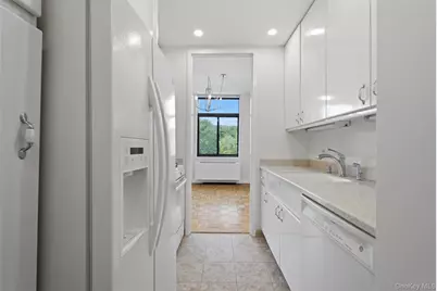 35 N Chatsworth Avenue #6E, Larchmont, NY 10538 - Photo 9
