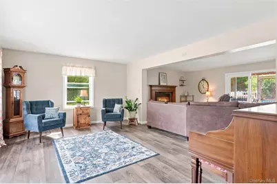 18 English Way, Pleasant Valley, NY 12569 - Photo 7