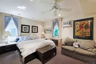 3 Crestwood Pl, Great Neck, NY 11024 - Photo 11