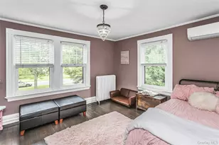 75 S Penataquit Ave, Bay Shore, NY 11706 - Photo 27