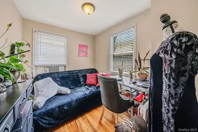 426 Midwood Avenue, Bellmore, NY 11710 - Photo 19