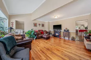 426 Midwood Ave, Bellmore, NY 11710 - Photo 11