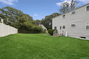 544 Park Ave, Centereach, NY 11720 - Photo 37