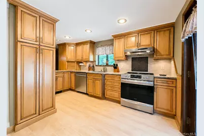 57 Wellington Road, Middle Island, NY 11953 - Photo 9