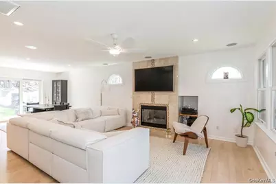 12 Midvale Avenue, Port Jefferson Station, NY 11776 - Photo 9