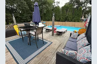 39 Sharon Drive, Coram, NY 11727 - Photo 5