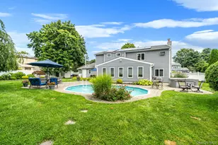4 Loma St, Medford, NY 11763 - Photo 29