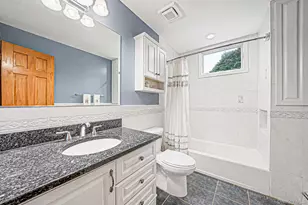 4 Loma St, Medford, NY 11763 - Photo 27