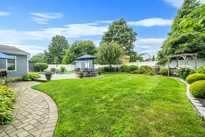 4 Loma Street, Medford, NY 11763 - Photo 35