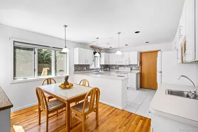 9 Hazelwood Avenue, Westhampton Beach, NY 11978 - Photo 3