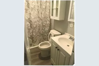 330 Florida Avenue, Copiague, NY 11726 - Photo 9