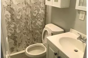 330 Florida Ave, Copiague, NY 11726 - Photo 9