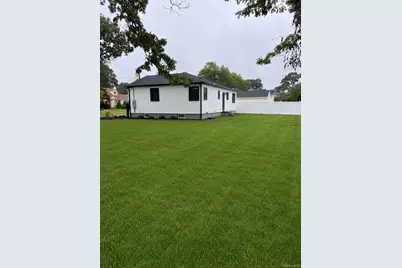98 Beecher Road, North Babylon, NY 11703 - Photo 15