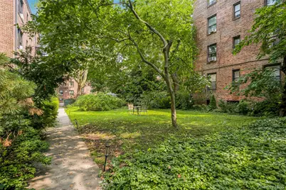 43-17 47th Street #D-43, Sunnyside, NY 11104 - Photo 15