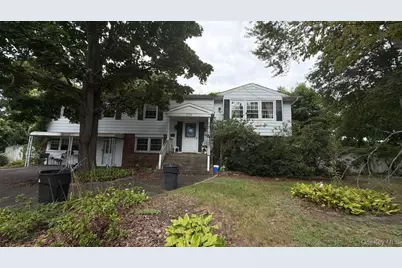 334 Sunrise Avenue, Sayville, NY 11782 - Photo 3