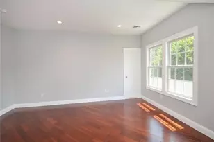 12 Nesaquake Ave, Port Washington, NY 11050 - Photo 7