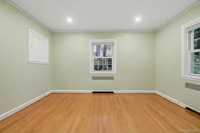 24 Smallwood Place, White Plains, NY 10603 - Photo 29