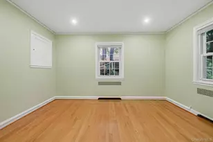 24 Smallwood Pl, White Plains, NY 10603 - Photo 29