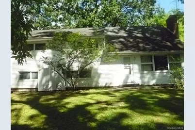17 Chestnut Lane, Newburgh, NY 12550 - Photo 5