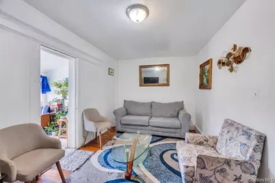 10530 Van Wyck Expressway, Richmond Hill, NY 11419 - Photo 15