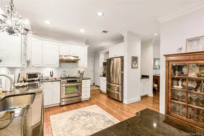 14 Cobbler Lane, East Setauket, NY 11733 - Photo 11