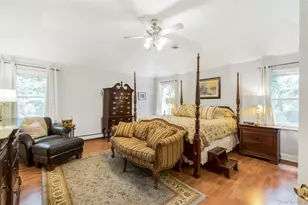 14 Cobbler Ln, East Setauket, NY 11733 - Photo 17