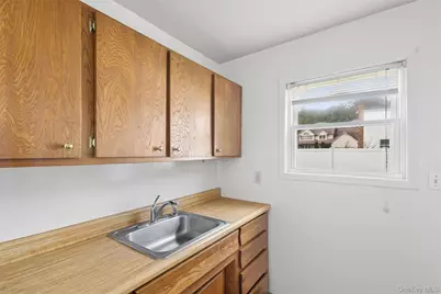 544 Park Avenue, Centereach, NY 11720 - Photo 11