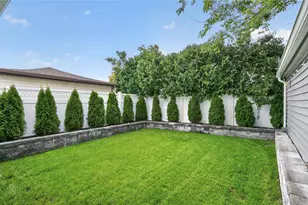 344 Houston Ave, Mineola, NY 11501 - Photo 19