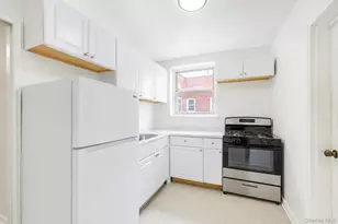 84-50 169th St, Jamaica, NY 11432 - Photo 15